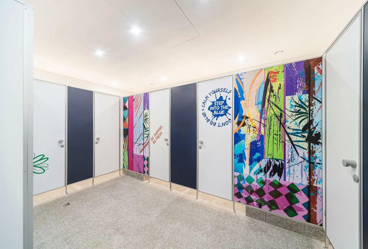 كييف Metro Hostel أوكرانيا